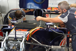 Scuderia Toro Rosso STR11 Даниила Квята