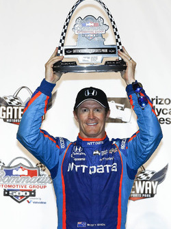 Podium: second place Scott Dixon, Chip Ganassi Racing Honda