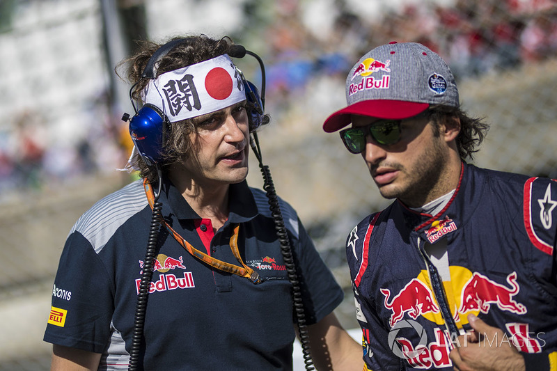 Carlos Sainz Jr., Scuderia Toro Rosso ve Marco Matassa, Scuderia Toro Rosso Mühendisi