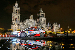 Ярі-Матті Латвала, Міікка Анттіла, Toyota Yaris WRC, Toyota Racing