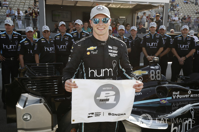 Pole para Josef Newgarden, Team Penske Chevrolet