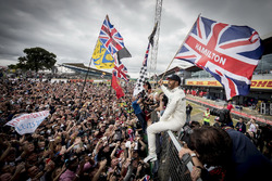 Yarış galibi Lewis Hamilton, Mercedes AMG F1