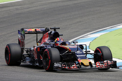 Даниил Квят, Scuderia Toro Rosso STR11