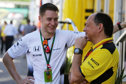 Stoffel Vandoorne, McLaren Test and Reserve Driver with Frederic Vasseur, Renault Sport F1 Team Raci