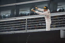 Podium: winner Nico Rosberg, Mercedes AMG F1 Team