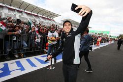Sergio Pérez, Sahara Force India F1 con fans