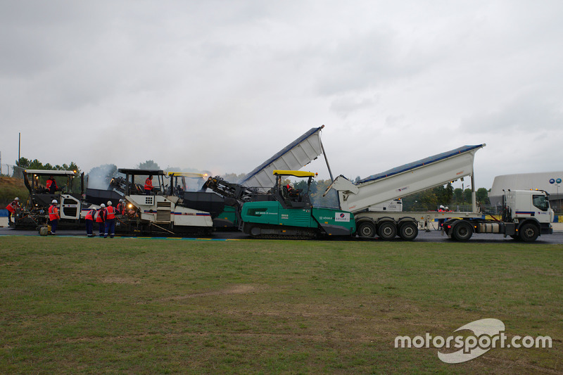 Neuasphaltierung am Bugatti Circuit in Le Mans