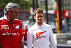 Голова команди Ferrari Мауріціо Аррівабене і Себастьян Феттель, Ferrari
