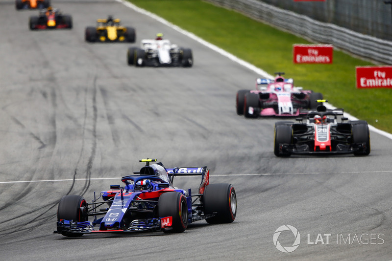 Pierre Gasly, Toro Rosso STR13, Kevin Magnussen, Haas F1 Team VF-18, Sergio Perez, Racing Point Force India VJM11, and Charles Leclerc, Alfa Romeo Sauber C37