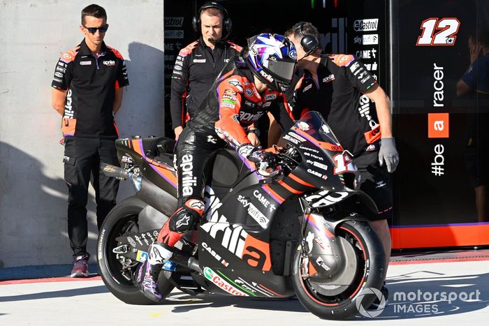 Maverick Vinales, Aprilia Racing Team