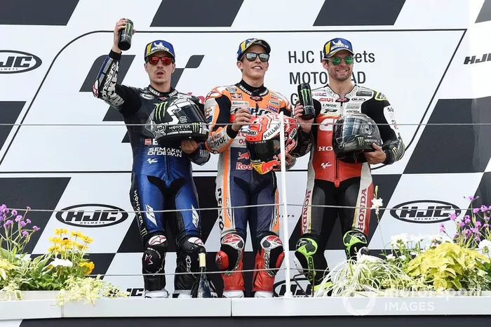 Podium: race winner Marc Marquez, Repsol Honda Team, second place Maverick Vinales, Yamaha Factory Racing, third place Cal Crutchlow, Team LCR Honda