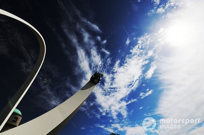 10.  Dark Star by Frank Stella, 2020: 27.000 libras