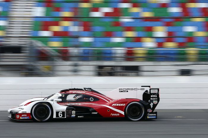 #6 Porsche Penske Motorsports Porsche 963: Mathieu Jaminet, Nick Tandy, Dane Cameron