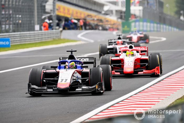 Louis Deletraz, Charouz Racing System y Mick Schumacher, Prema Racing 