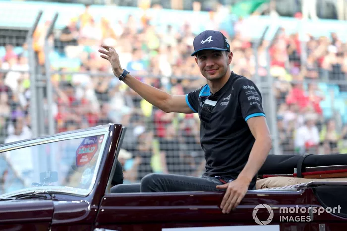 Esteban Ocon, Alpine F1 Team durante el desfile de pilotos