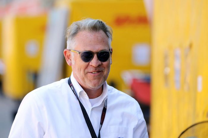 Scot Elkins, director de carrera