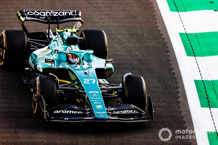 Nico Hulkenberg, Aston Martin AMR22