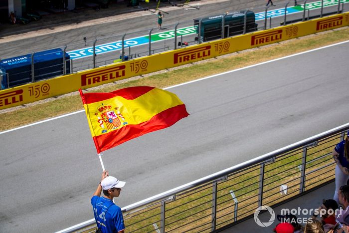 Un fan con la bandera de España