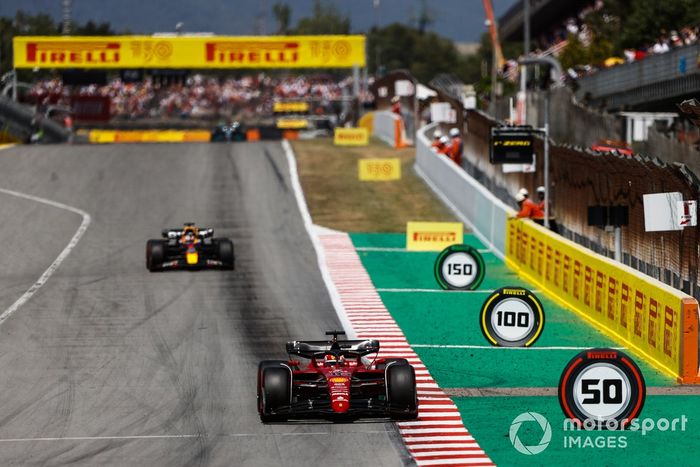 Charles Leclerc, Ferrari F1-75, Max Verstappen, Red Bull Racing RB18 