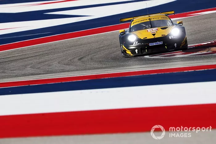 #56 Team Project 1 Porsche 911 RSR: Egidio Perfetti, Laurents Horr, Matteo Cairoli 
