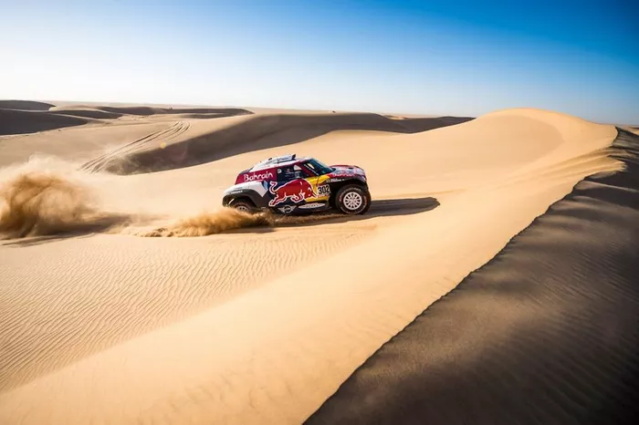 #302 JCW X-Raid Team: Stephane Peterhansel, Paulo Fiuza