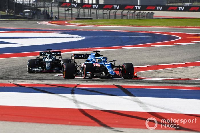 Fernando Alonso, Alpine A521, Lance Stroll, Aston Martin AMR21
