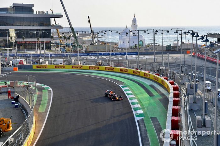 Max Verstappen, Red Bull Racing RB16B