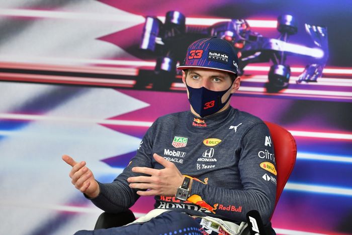 Max Verstappen, Red Bull Racing, segunda posición, en rueda de prensa