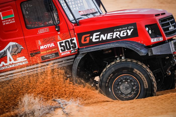 #505 Maz-Sportauto: Aliaksei Vishneuski, Maksim Novikau, Siarhei Sachuk