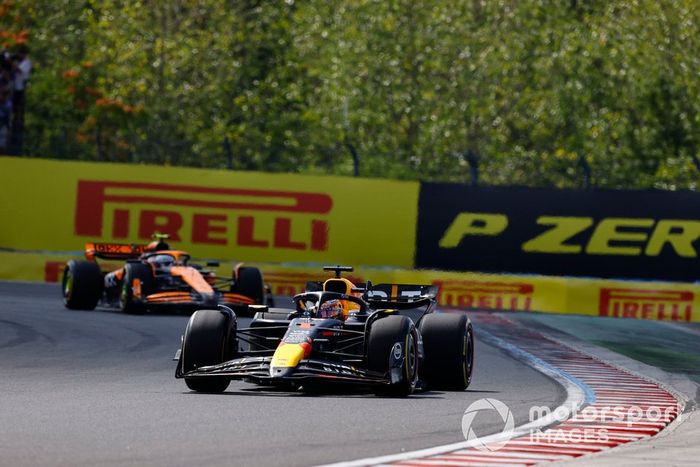 Max Verstappen, Red Bull Racing RB20, Lando Norris, McLaren MCL38