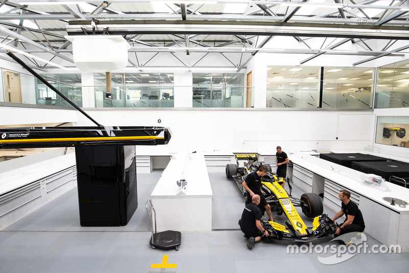 Werksbesuch bei Renault in Enstone