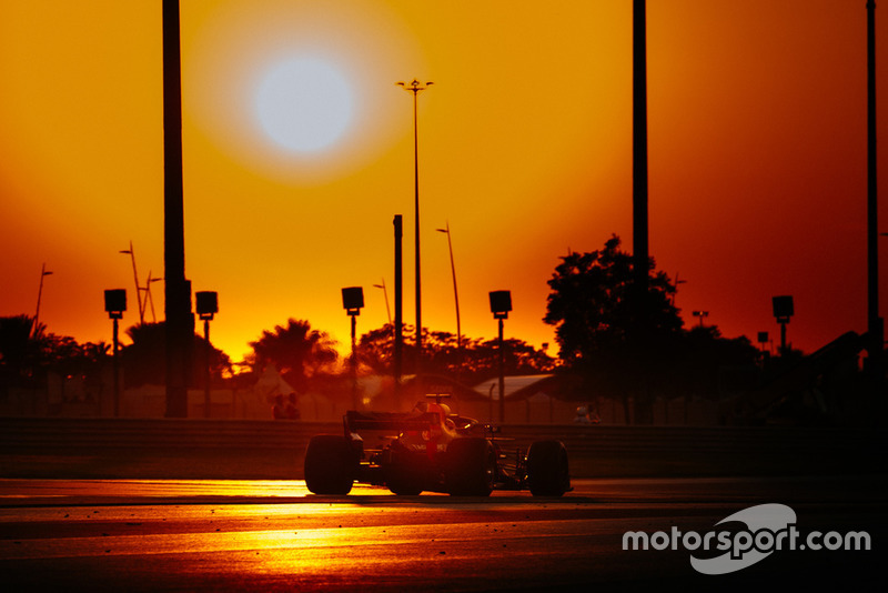Sunset qualifying action