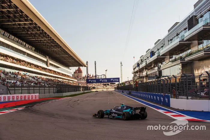 Nicholas Latifi, DAMS
