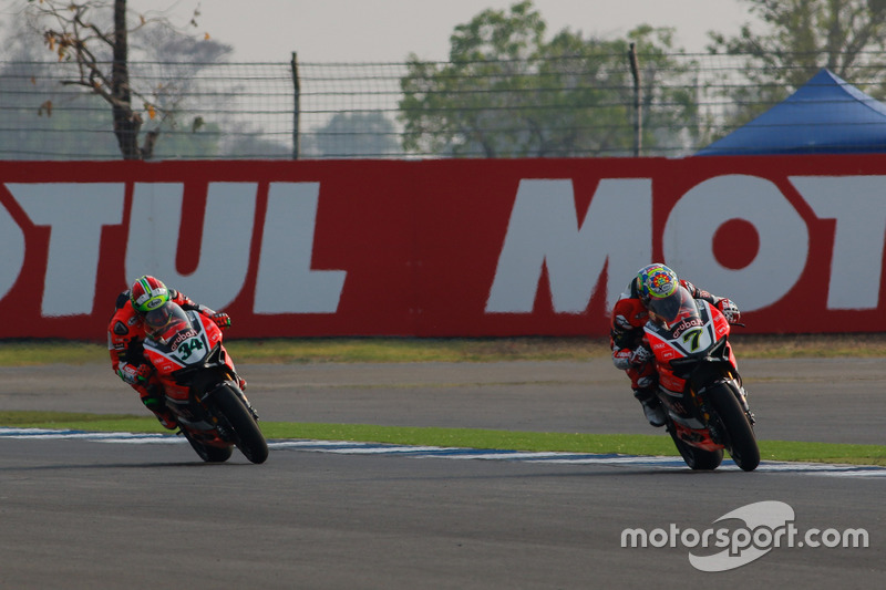 Chaz Davies, Aruba.it Racing - Ducati Team e Davide Giugliano, Aruba.it Racing - Ducati Team