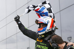Winnaar Pipo Derani, ESM Racing viert de overwinning