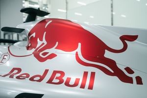 Decoración especial de Red Bull F1 para el GP de Japón 2025