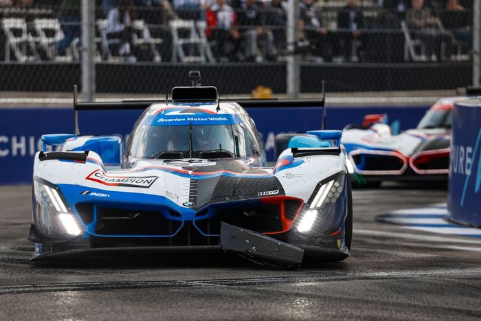 #24 BMW M Team RLL BMW M Hybrid V8: Philipp Eng, Dries Vanthoor