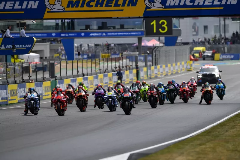 Départ de la course de vitesse