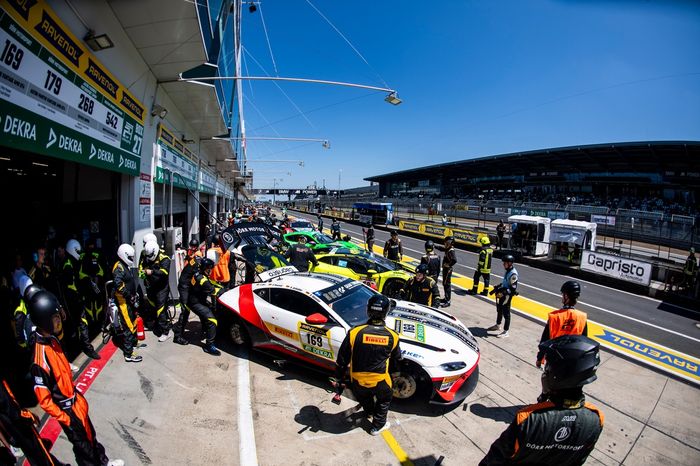 #169 Dörr Motorsport Aston Martin Vantage AMR GT4: Peter Posavac, Michael Funke, Frank Weishar, Sven Schädler