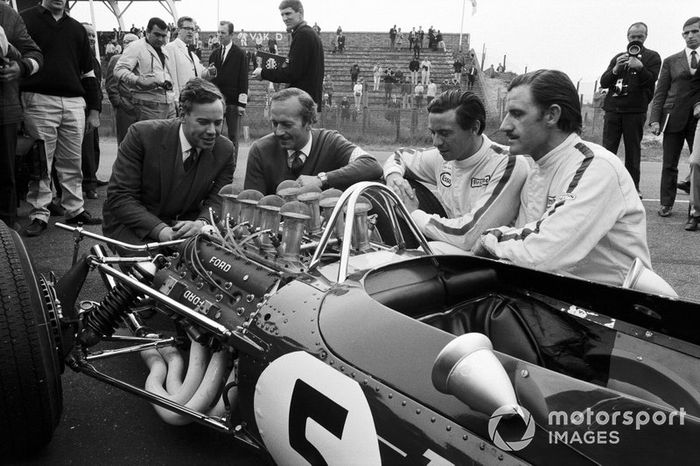 Leith Duckworth, Colin Chapman, Jim Clark and Graham Hill, Lotus