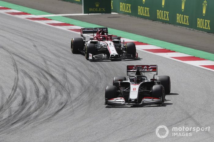 Romain Grosjean, Haas VF-20, Kimi Raikkonen, Alfa Romeo Racing C39