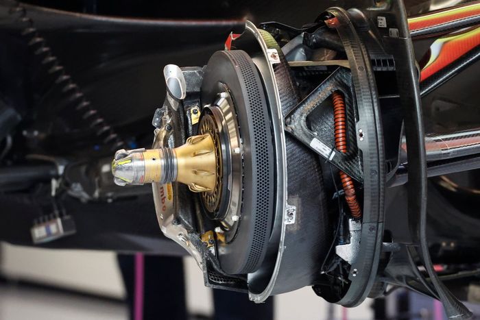 Detalle tambor de freno Ferrari SF-23