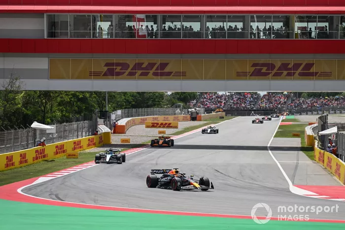 Max Verstappen, Red Bull Racing RB20, George Russell, Mercedes F1 W15, Lando Norris, McLaren MCL38