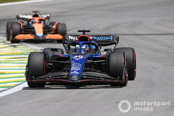 Logan Sargeant, Williams FW44, Daniel Ricciardo, McLaren MCL36