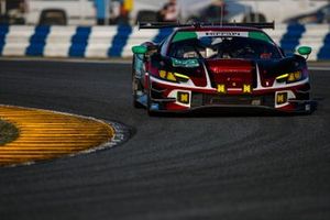 #023 Triarsi Competizione Ferrari 296 GT3: Charles Scardina, Andrea Bertolini, Onofrio Triarsi, Alessio Rovera