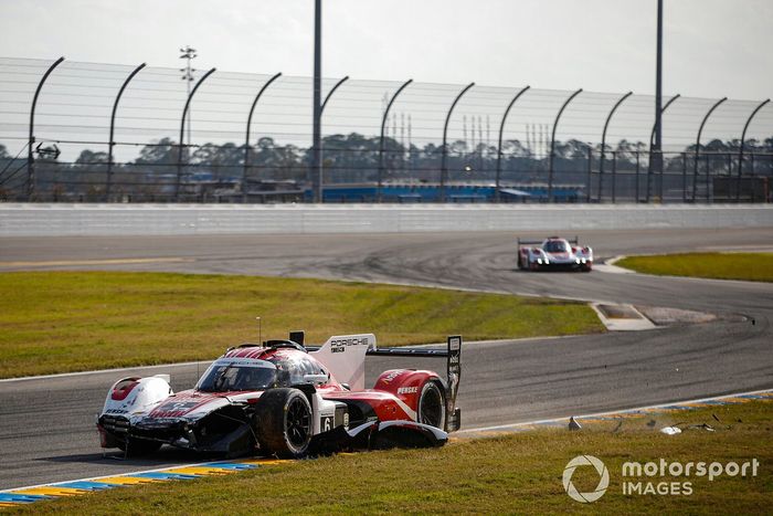 #6 Porsche Penske Motorsports Porsche 963: Mathieu Jaminet, Nick Tandy, Dane Cameron