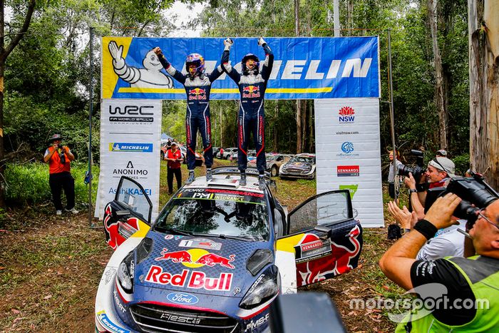 Los campeones del mundo 2018: Sébastien Ogier,  Julien Ingrassia, Ford Fiesta WRC, M-Sport Ford con Malcolm Wilson