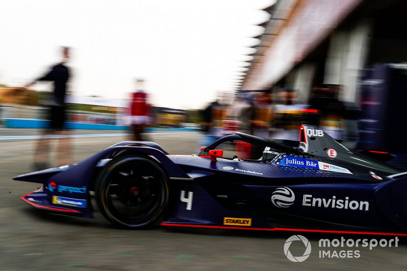 Amna Al Qubaisi, Envision Virgin Racing, Audi e-tron FE05, sort du garage
