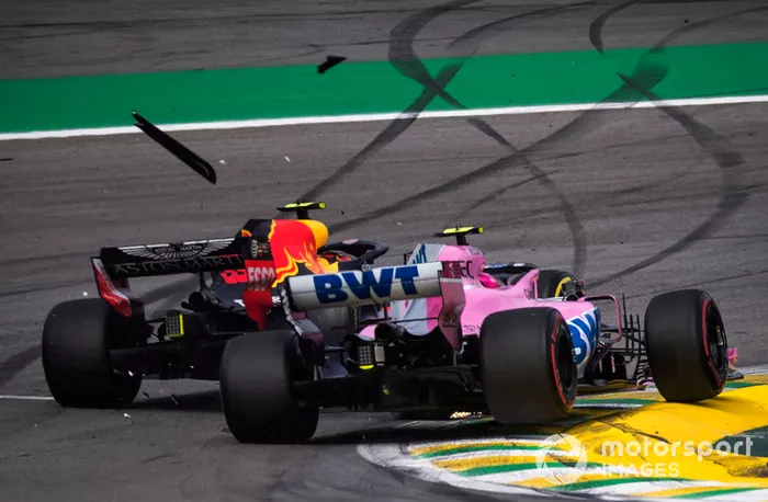 Max Verstappen, Red Bull Racing RB14 y Esteban Ocon, Force India VJM11