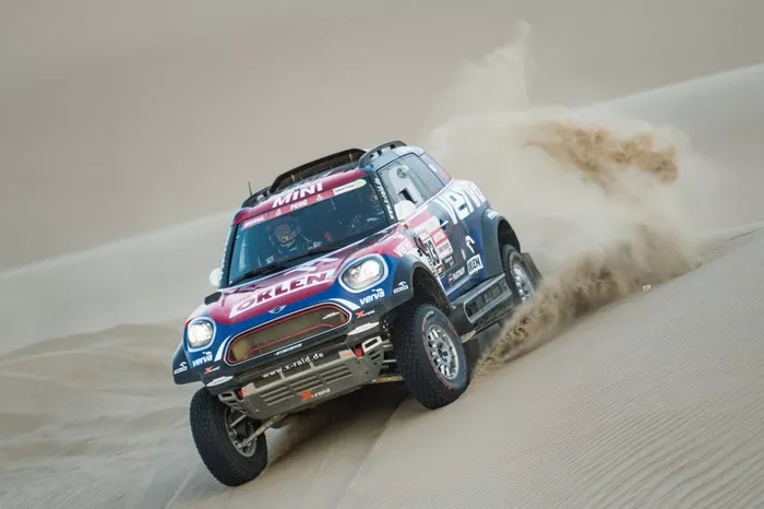 #303 X-Raid Team Mini: Jakub Przygonski, Tom Colsoul